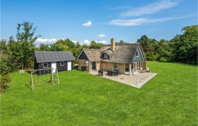 Amazing Home In Knebel With Kitchen, Skødshoved Strand